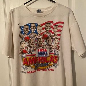 ‘92 USA DREAMTEAM tee Michael Jordan, Magic, Larry Bird